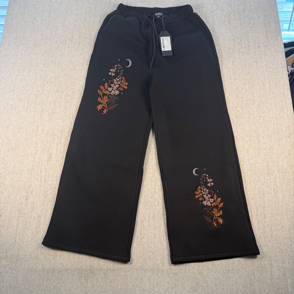 NWT Disturbia Foxglove Embroidered Jogger Women Sz 6 Black Straight Leg BT2925